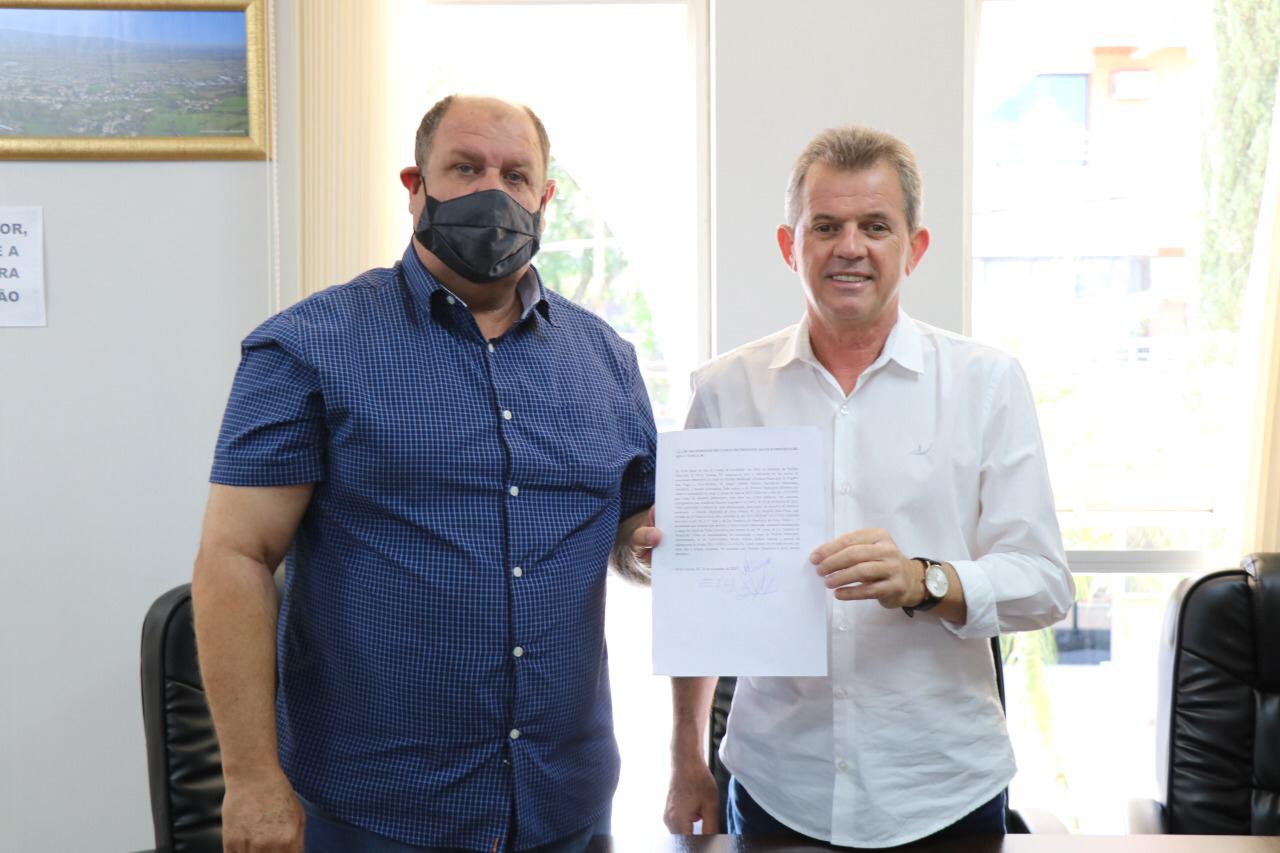 A volta dos partidos tradicionais; a base de Márcio Búrigo para 2022; Jairo bate recorde no Rincão; prefeito só nomeia secretários em março