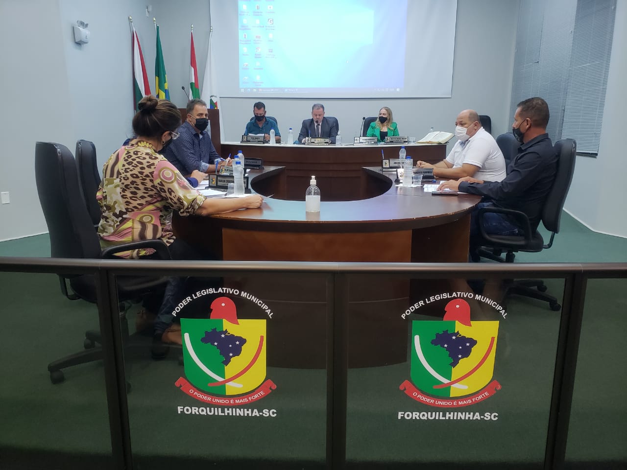 Justiça impede corte de linhas celulares da Polícia Civil em SC; Vampiro começa com o pé direito; Márcio Neves analisa candidatura para 2022