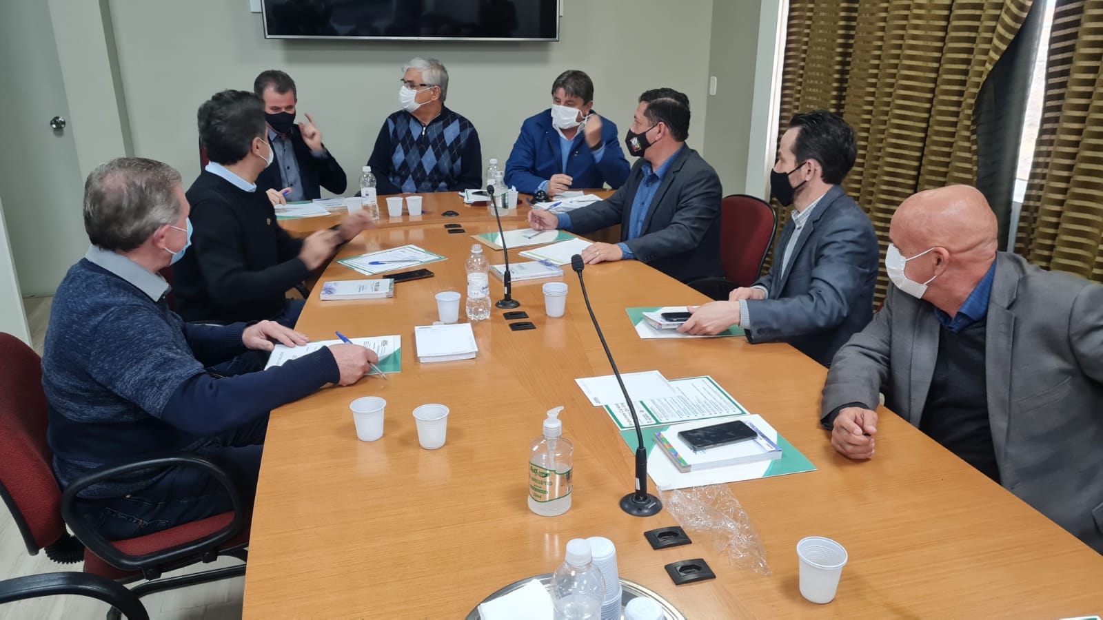 Boeira sinaliza saída do PP; Ponticelli desmente Moisés; Líderes do Podemos na região Boeira sinaliza saída do PP; Ponticelli desmente Moisés; Líderes do Podemos na região