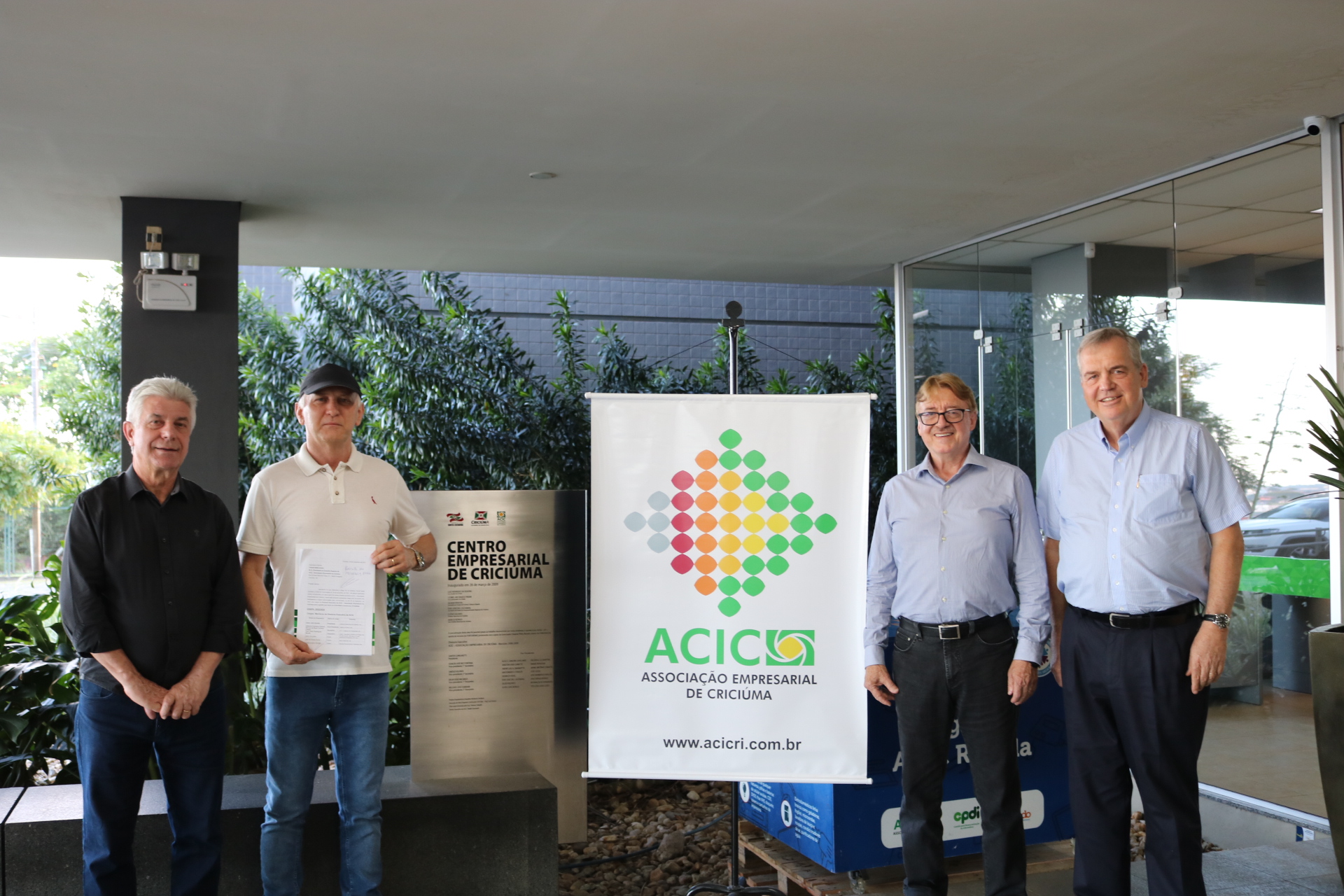 Chapa única para a eleição na Acic; Moisés e o Cidadania; Assembleia discute Passaporte da vacina