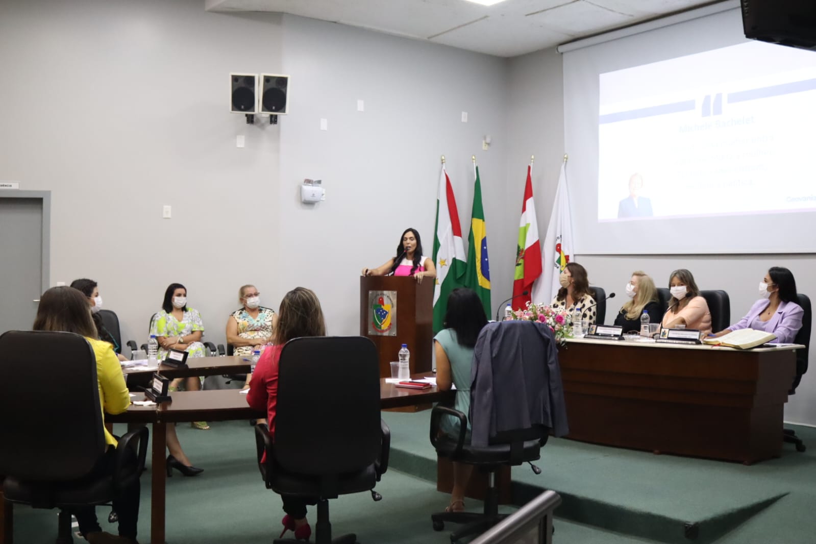 Reunião quente no MDB; O encontro de Márcio Búrigo e Gean Loureiro; uso de máscara facultativo em Criciúma