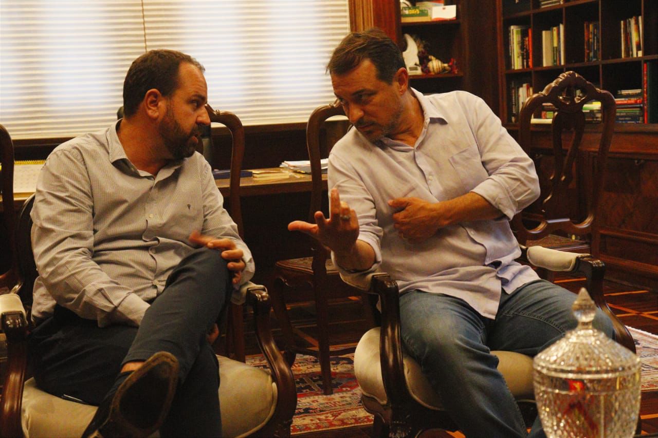 Salvaro confirma se renuncia prefeitura nesta sexta; Arleu na Secretaria de Saúde; Merísio no Solidariedade; Renúncia em pauta em Bombinhas